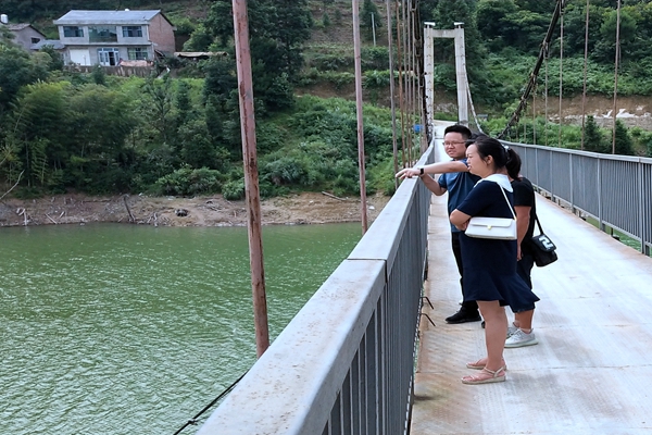 巡河11副本_副本.jpg 巡河11副本_副本.jpg