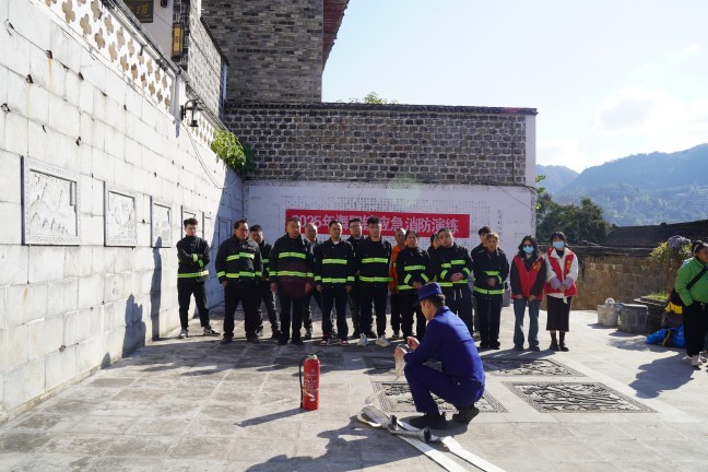 DSC02922.jpg DSC02922.jpg