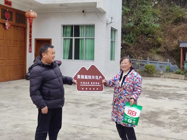 25dbe0eaf7e3b1a3d0510cd3b4e581f.jpg 25dbe0eaf7e3b1a3d0510cd3b4e581f.jpg