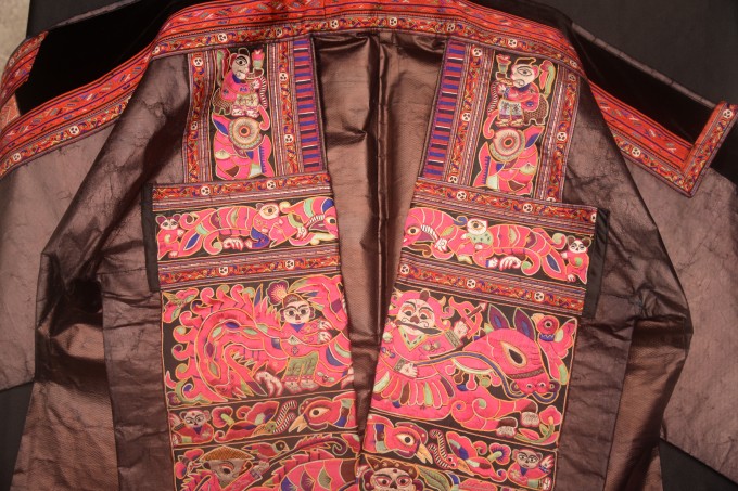 年轻女孩穿.jpg 年轻女孩穿.jpg