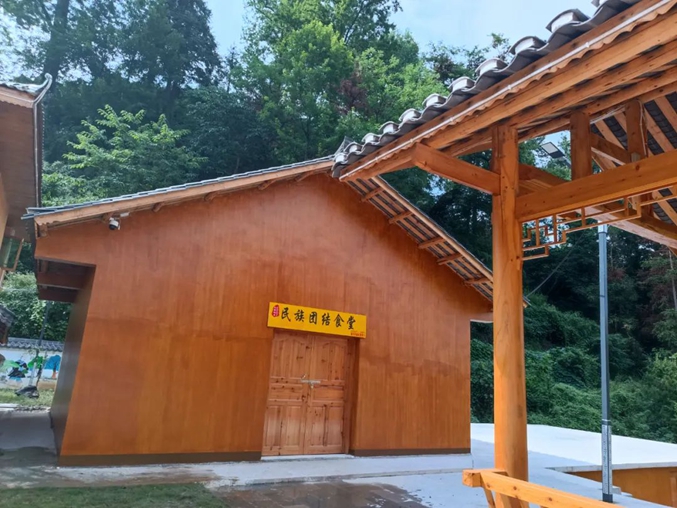 民族团结食堂.jpg