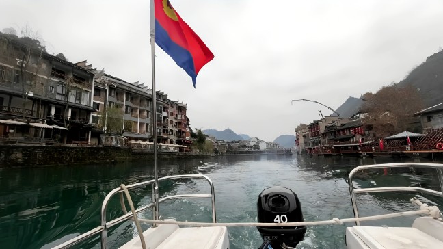 镇远县公安局海陆空开展法治与安全宣讲活动（视频截图） (3).jpg